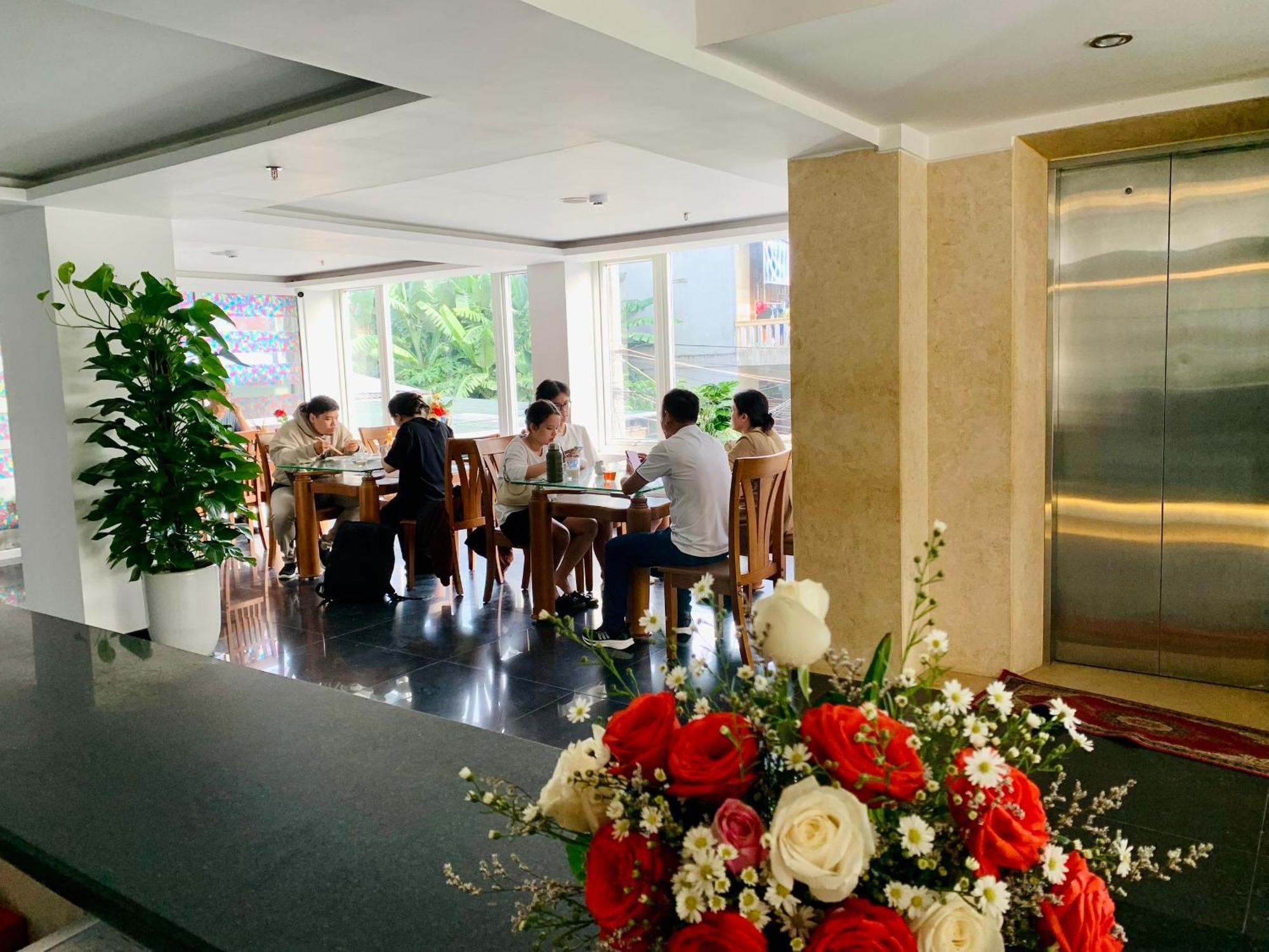 Vina Spa Hotel Hue Bagian luar foto