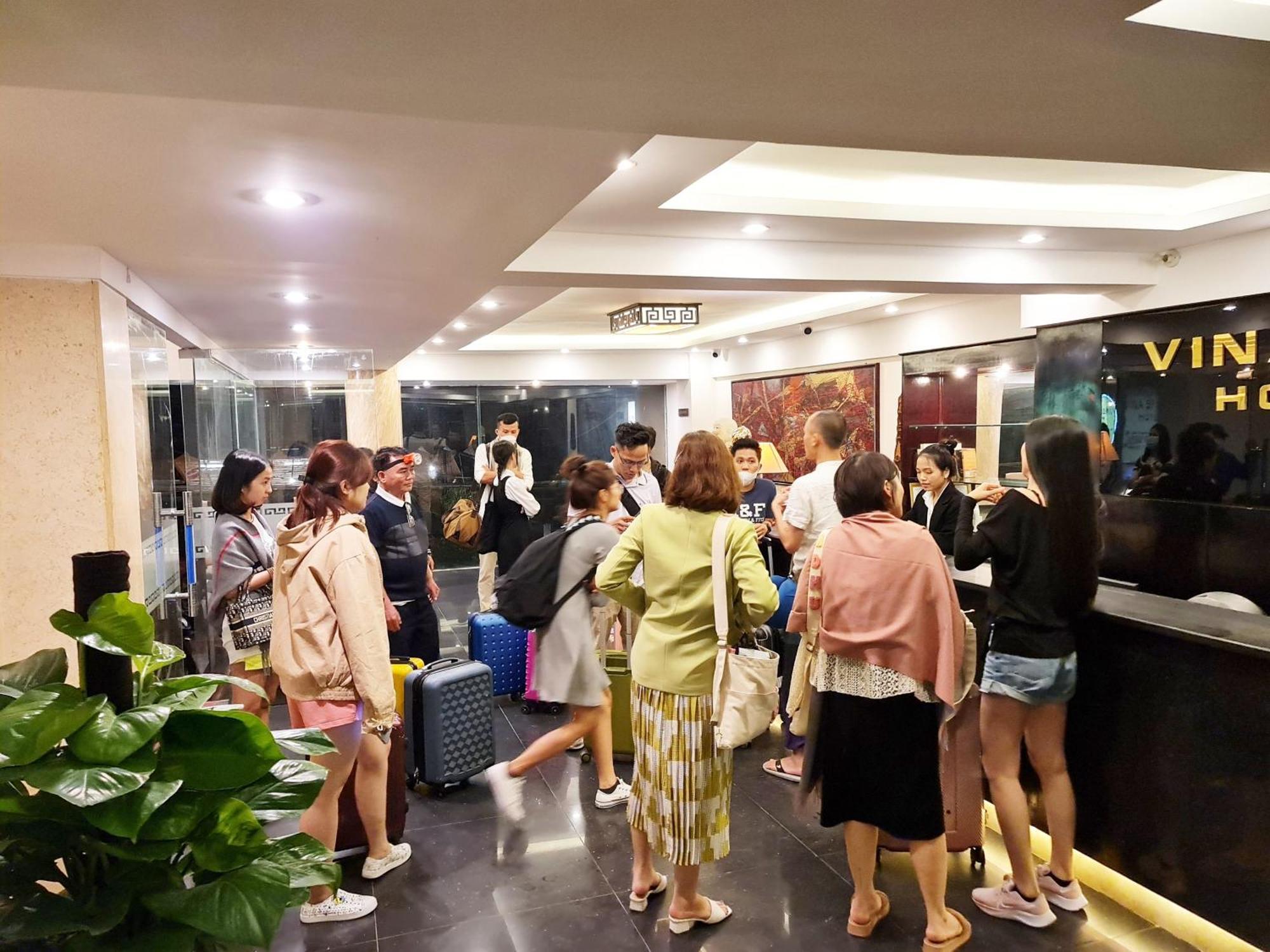 Vina Spa Hotel Hue Bagian luar foto