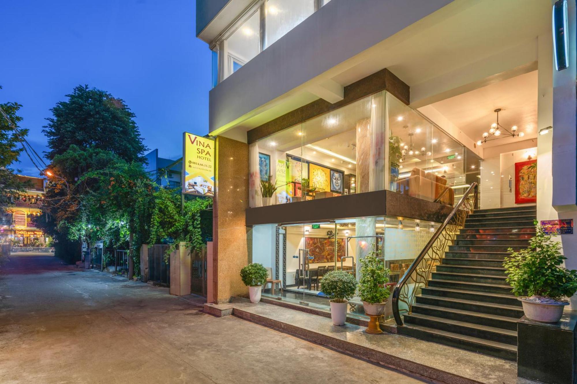 Vina Spa Hotel Hue Bagian luar foto