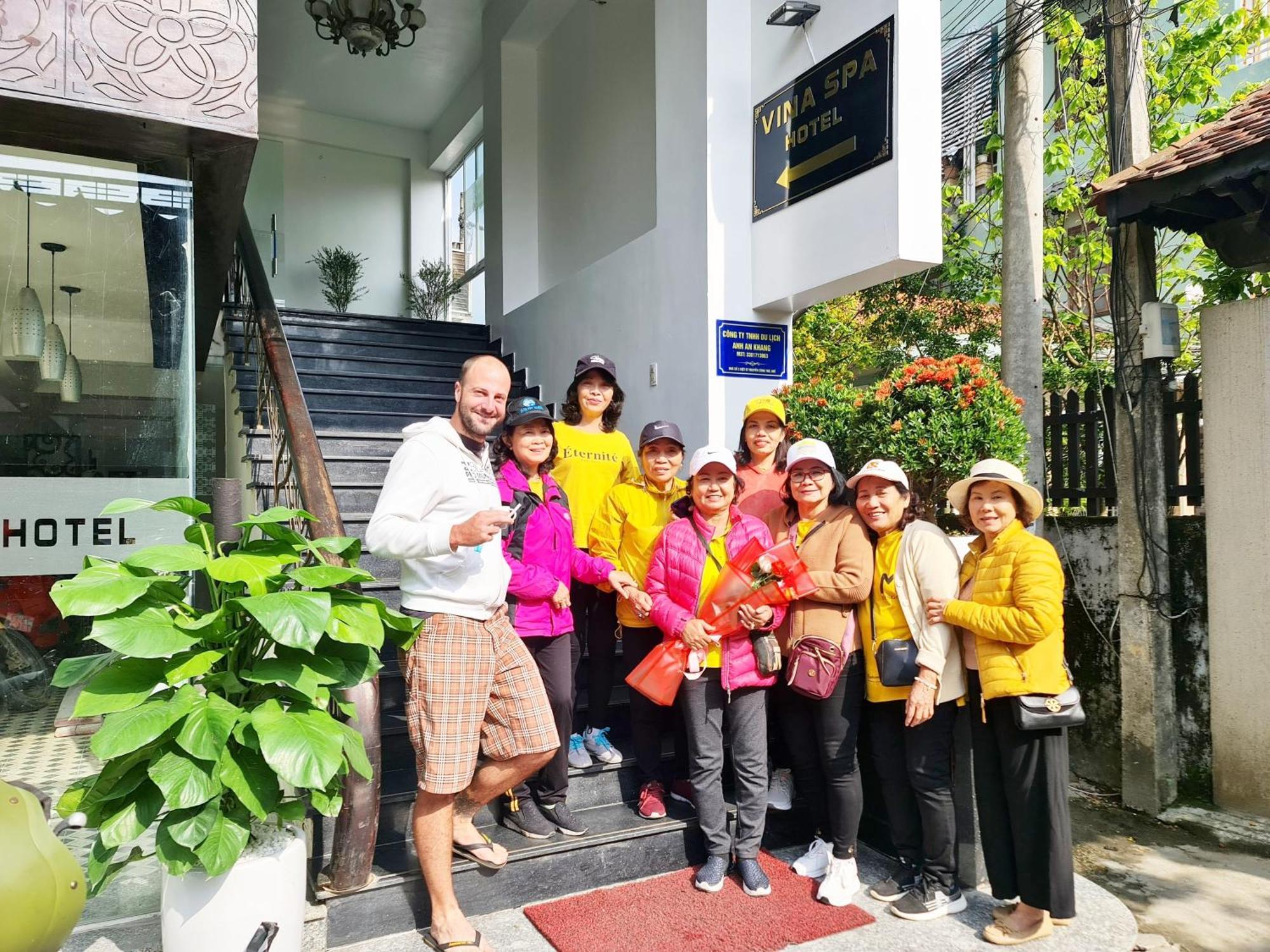 Vina Spa Hotel Hue Bagian luar foto