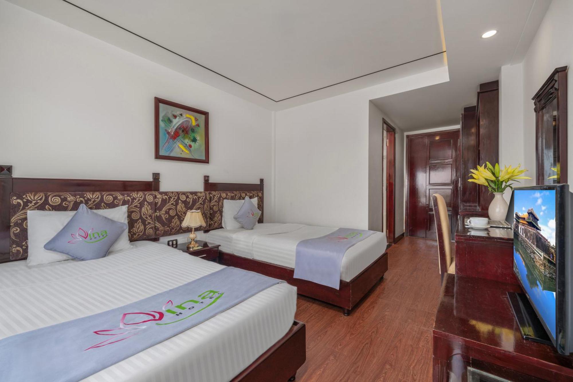 Vina Spa Hotel Hue Bagian luar foto