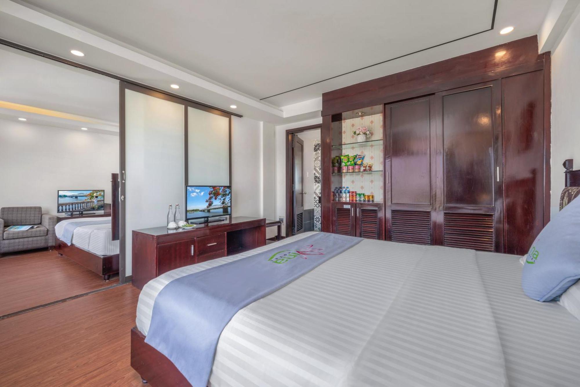 Vina Spa Hotel Hue Bagian luar foto