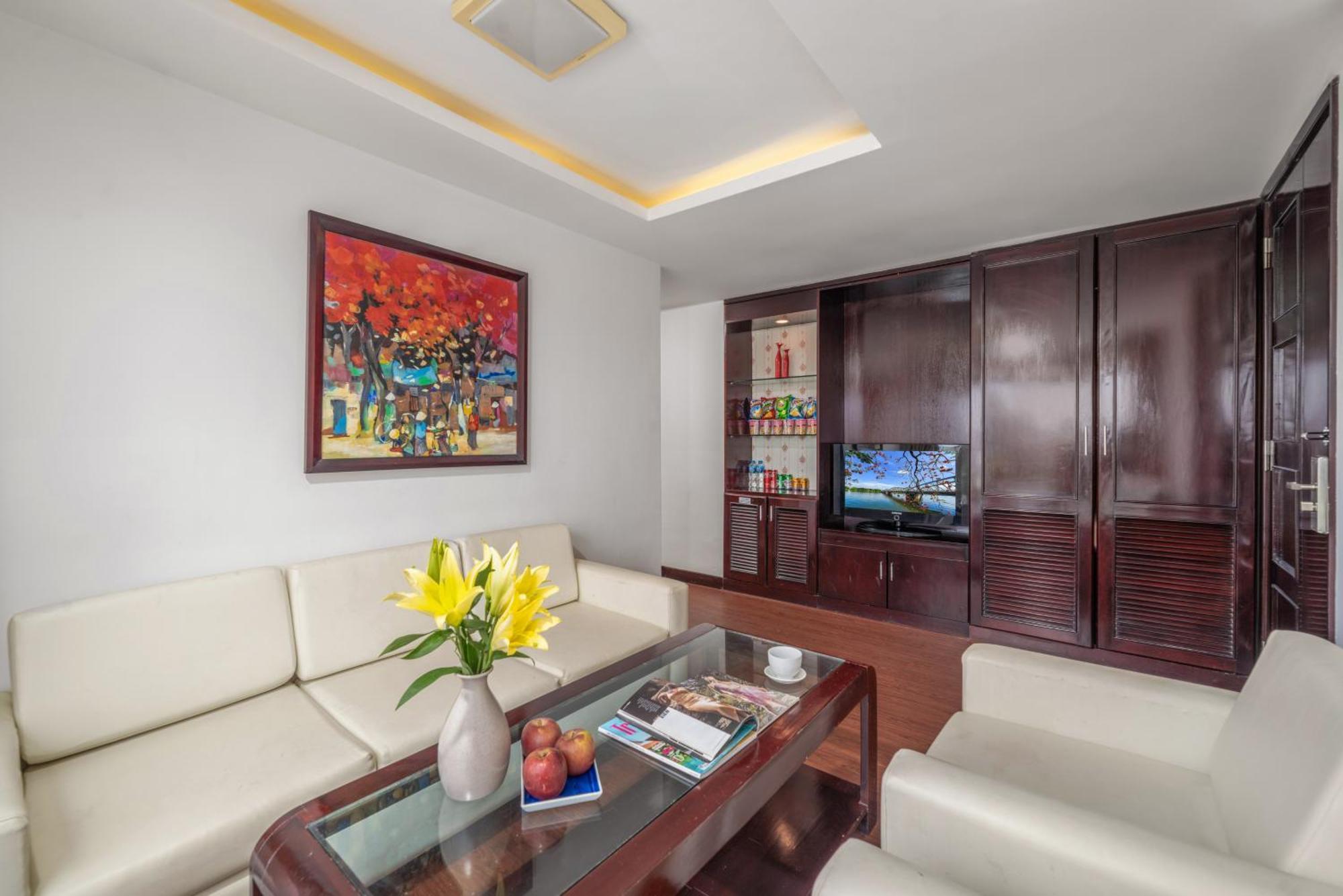 Vina Spa Hotel Hue Bagian luar foto