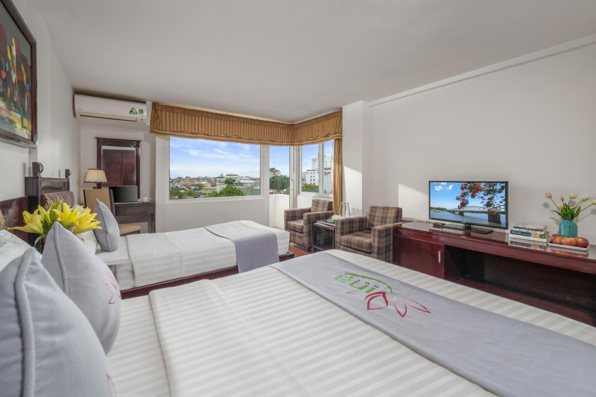 Vina Spa Hotel Hue Bagian luar foto